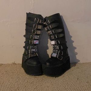 Black, size 6, Dolls Kill Plattform boots